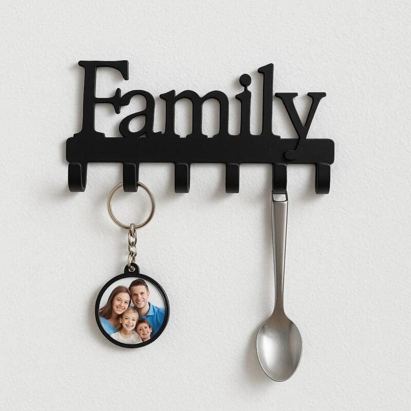Rustic Metal Wall-Mounted Key Holder – 5-Hook Cast Iron Key Organizer Rack for Home Decor