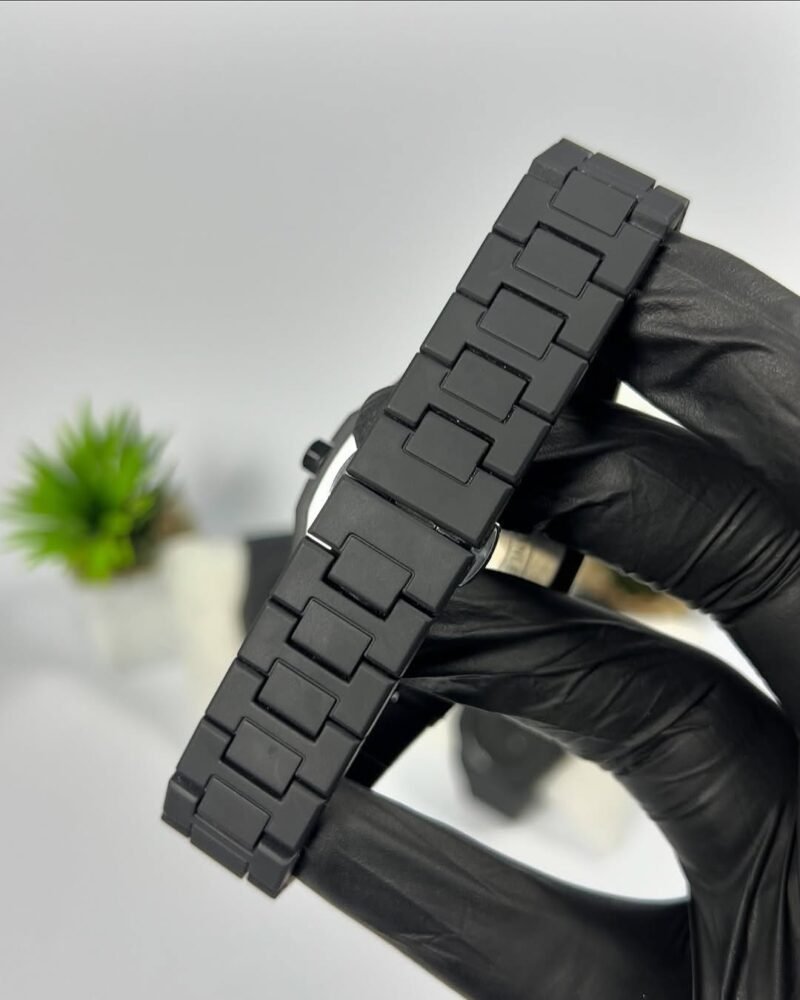 Black Aura Quartz Watch for Men & Boys – Premium Stylish Analog Watch in Pakistan – vsmart.pk - Image 3